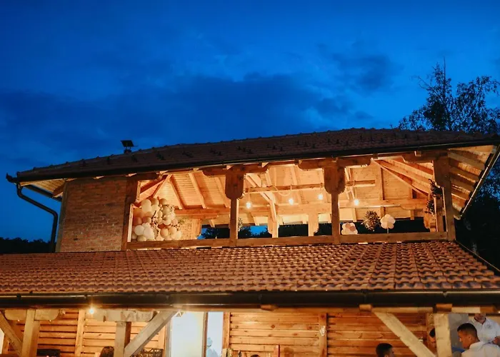 别墅 Kumov 瓦列沃